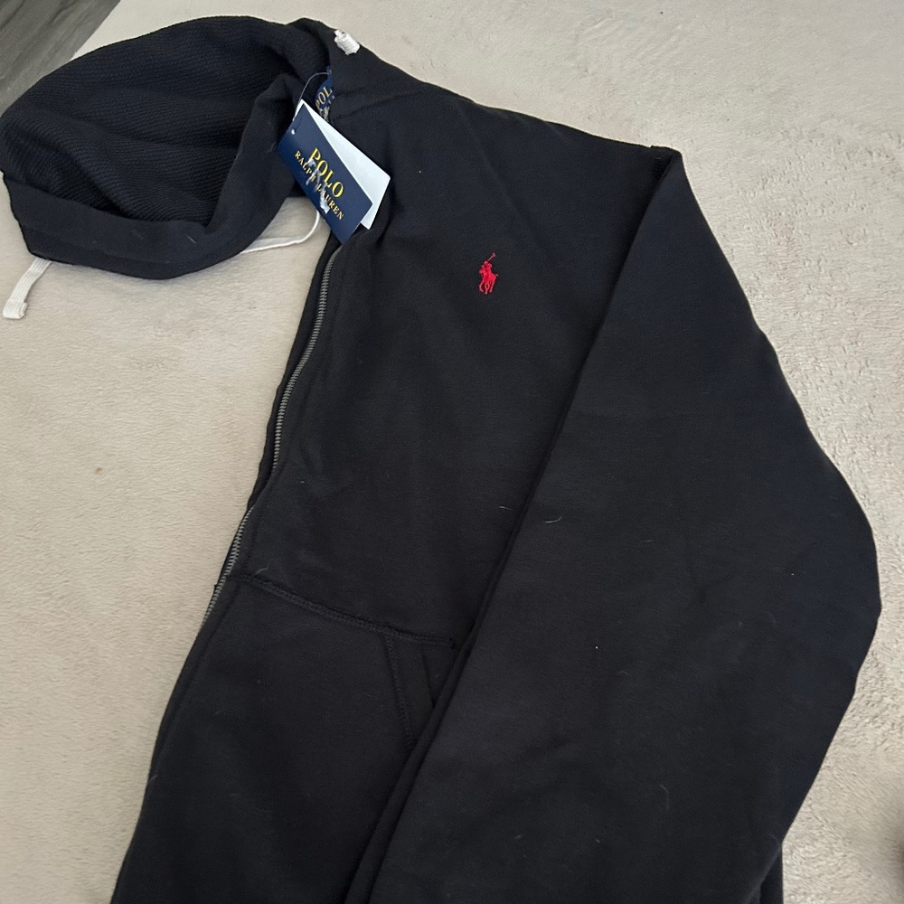 Polo set to and pans